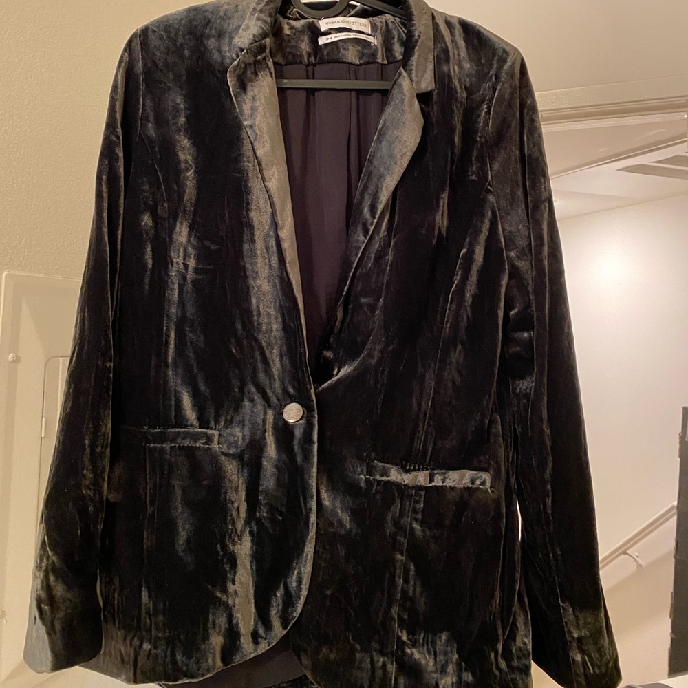 Urban outfitters green velvet blazer